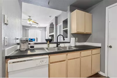 13110 Arbor Isle Drive #201, Temple Terrace, FL 33637 - Photo 12