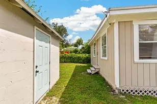 1806 E McBerry St, Tampa, FL 33610 - Photo 28