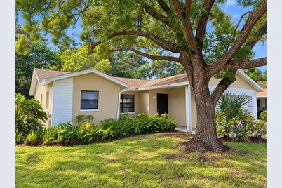 2821 Eagle Run Circle S, Clearwater, FL 33760 - Photo 2