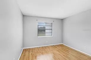 7210 N Manhattan Ave, Tampa, FL 33614 - Photo 8