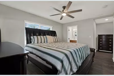 1000 59th Avenue S, Saint Petersburg, FL 33705 - Photo 6