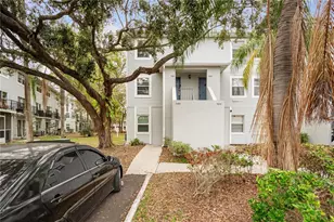7100 Waterside Dr, Tampa, FL 33617 - Photo 2
