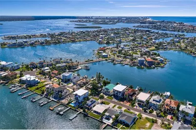 835 Bay Point Drive, Madeira Beach, FL 33708 - Photo 38