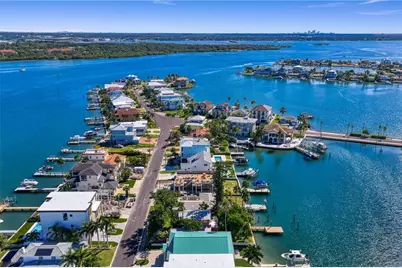 835 Bay Point Drive, Madeira Beach, FL 33708 - Photo 28