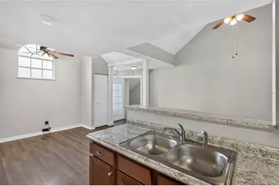 12145 Armenia Gables Circle, Tampa, FL 33612 - Photo 24