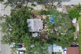 1802 E Annie St, Tampa, FL 33612 - Photo 2