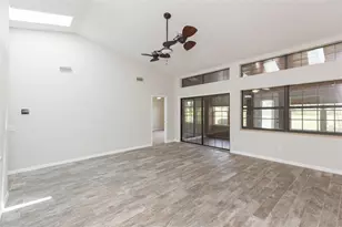6541 Brentwood Dr., Zephyrhills, FL 33542 - Photo 12