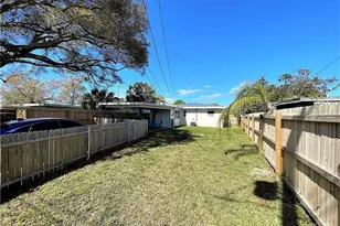 2334 38th Ave N, Saint Petersburg, FL 33713 - Photo 2