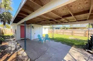 2334 38th Ave N, Saint Petersburg, FL 33713 - Photo 12