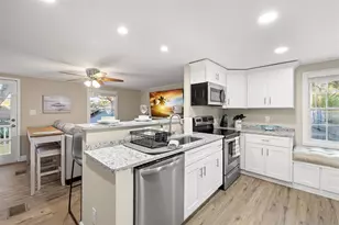 551 Omaha St, Palm Harbor, FL 34683 - Photo 16