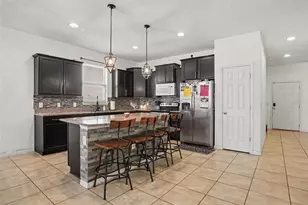 8706 Hinsdale Heights Dr, Polk City, FL 33868 - Photo 6