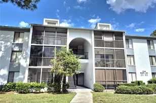 1344 Pine Ridge Cir E, Tarpon Springs, FL 34688 - Photo 1