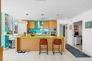 175 1st St S, Saint Petersburg, FL 33701 - Photo 6