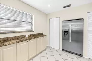 484 Santa Cruz Pl NE, Saint Petersburg, FL 33703 - Photo 16