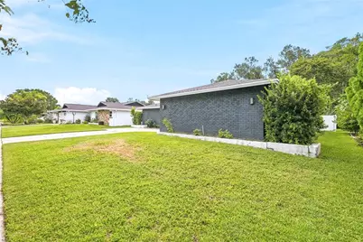 4206 Windtree Drive, Tampa, FL 33624 - Photo 2