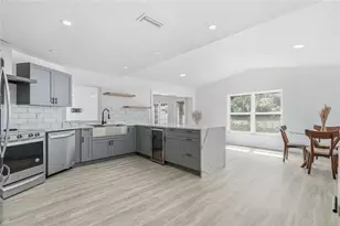 4206 Windtree Dr, Tampa, FL 33624 - Photo 24