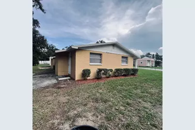 5452 Lisa Circle, Zephyrhills, FL 33542 - Photo 4