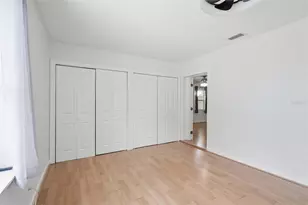 5285 40th St S, Saint Petersburg, FL 33711 - Photo 16