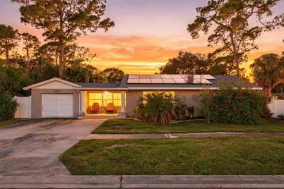 8030 5th Street N, Saint Petersburg, FL 33702 - Photo 1