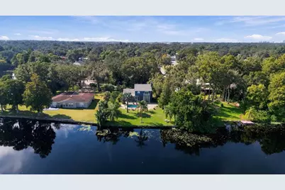 8022 Tierra Verde Drive, Tampa, FL 33617 - Photo 2