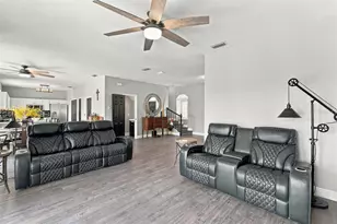 8022 Tierra Verde Dr, Tampa, FL 33617 - Photo 14