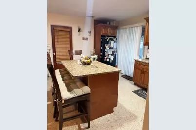 10357 Kumquat Ln Lane, Seminole, FL 33772 - Photo 4