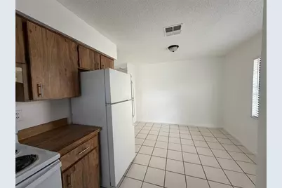 4851 16th Street, Zephyrhills, FL 33542 - Photo 8