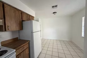 4851 16th St, Zephyrhills, FL 33542 - Photo 8