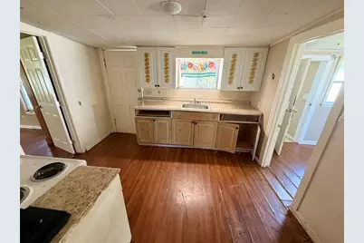 5629 19th Street, Zephyrhills, FL 33542 - Photo 10