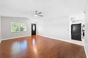 6819 S De Soto St, Tampa, FL 33616 - Photo 4