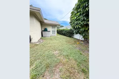 14436 Bay Hills Drive, Largo, FL 33774 - Photo 34