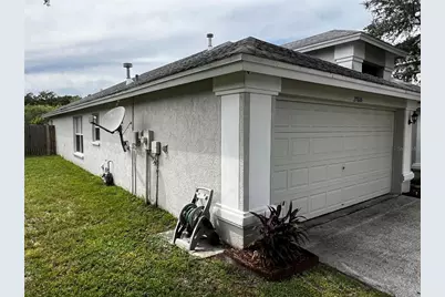 27606 Sky Lake Circle, Wesley Chapel, FL 33544 - Photo 8