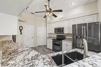 24415 Rolling View Court, Lutz, FL 33559 - Photo 4