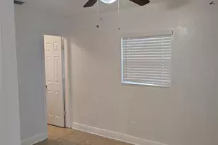 6913 Blossom Ave, Tampa, FL 33614 - Photo 10