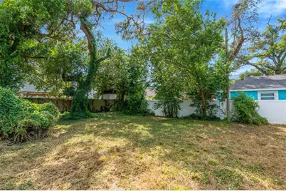1703 E New Orleans Avenue, Tampa, FL 33610 - Photo 30