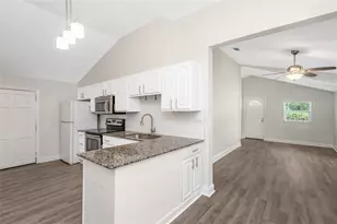 1703 E New Orleans Ave, Tampa, FL 33610 - Photo 10