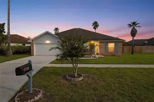 3180 Fox Squirrel Dr, Orange Park, FL 32073 - Photo 2