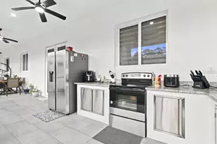 13204 Lake Magdalene Blvd, Tampa, FL 33618 - Photo 52