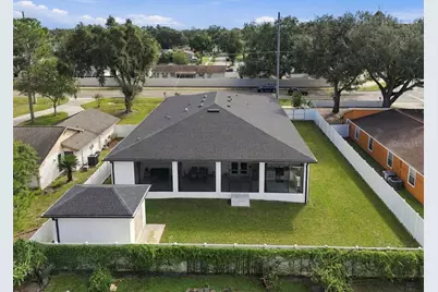 13204 Lake Magdalene Boulevard, Tampa, FL 33618 - Photo 74