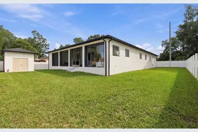 13204 Lake Magdalene Boulevard, Tampa, FL 33618 - Photo 60