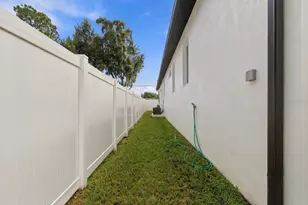 13204 Lake Magdalene Blvd, Tampa, FL 33618 - Photo 66