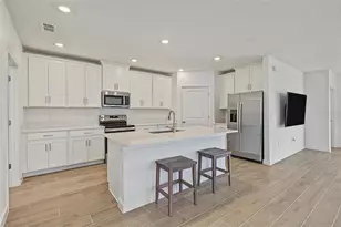 32062 Griffin Sands Ln, San Antonio, FL 33576 - Photo 8