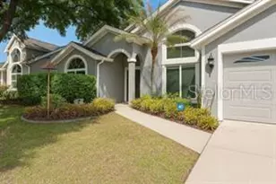 4605 Oak River Cir, Valrico, FL 33596 - Photo 2
