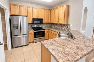10209 Courtney Palms Blvd, Tampa, FL 33619 - Photo 4