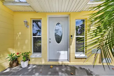 3793 Benson Avenue N, Saint Petersburg, FL 33713 - Photo 4
