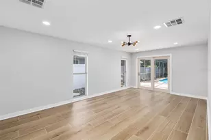 2306 S San Jose Cir, Tampa, FL 33629 - Photo 18
