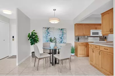 10355 Paradise Boulevard #208, Treasure Island, FL 33706 - Photo 18