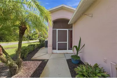 11624 Foxworth Lane, New Port Richey, FL 34654 - Photo 4