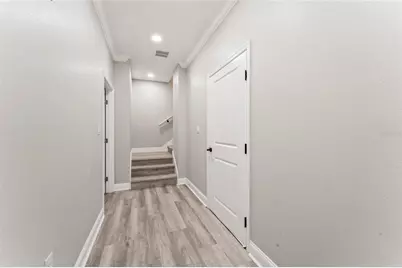 809 W Linebaugh Avenue #5B, Tampa, FL 33612 - Photo 2
