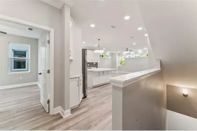 809 W Linebaugh Avenue #5B, Tampa, FL 33612 - Photo 6